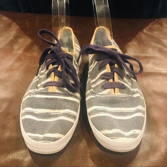 Keds Striped Distressed Sneakers   - Picture 6 of 8